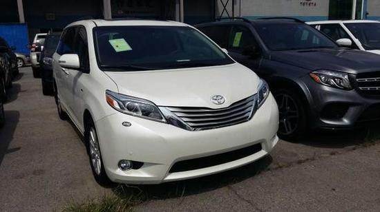 17款丰田塞纳豪华商务 前卫时尚重磅来袭