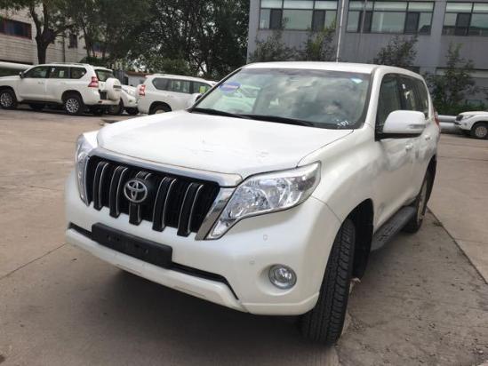 2017款丰田霸道2700 中东版低价促销中