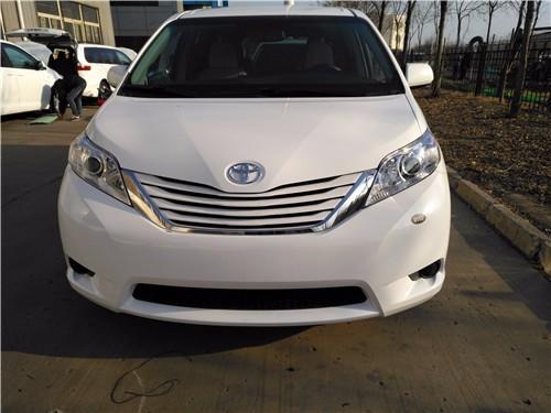 17款丰田塞纳极品商务 优惠来袭好礼多多