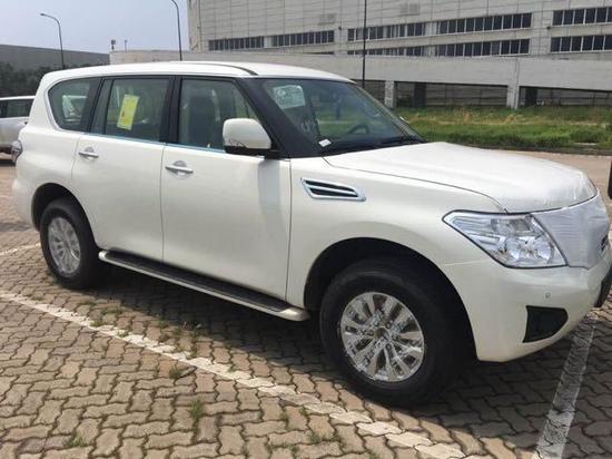 17款尼桑途乐y62 全国最低价格完美性能