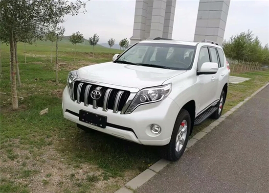 丰田霸道2700 迅猛动力低价驾享更带劲