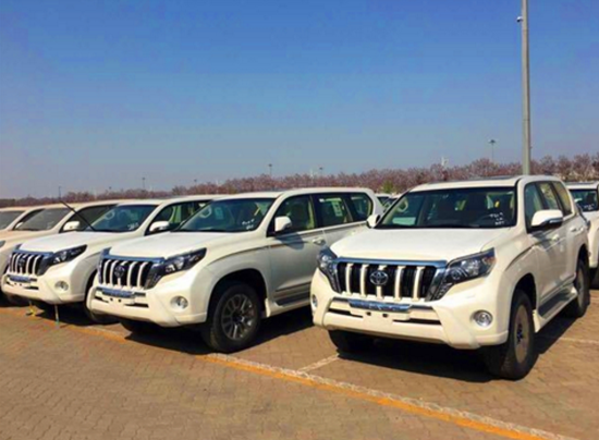 新款丰田霸道2700 天窗版裸车行情