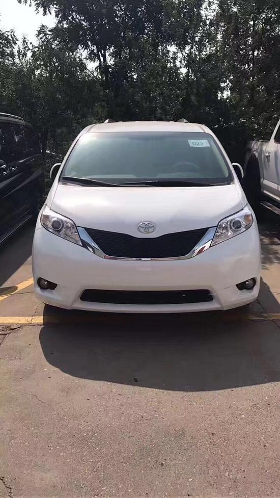 丰田塞纳高端商务MPV特惠价港口直营