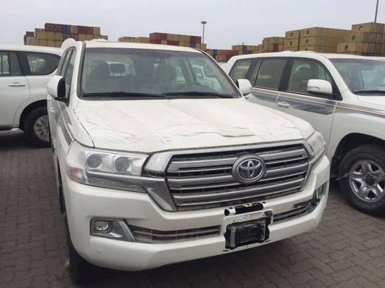 天津保税17款丰田酷路泽4600v8配置报价