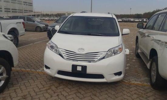 17款丰田塞纳两驱商务 奢华大气加版报价