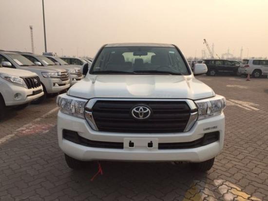 17款丰田酷路泽4000 丐版最低价购车有礼