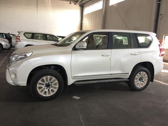 17款丰田霸道2700七夕特价 现车优惠