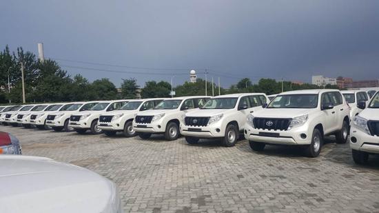 霸道2700现车性价比高的越野车低价出售