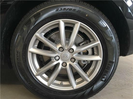 17款路虎揽胜运动版柴油发动机强劲动力