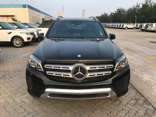 17款奔驰GLS450新车到港 手续全配置高