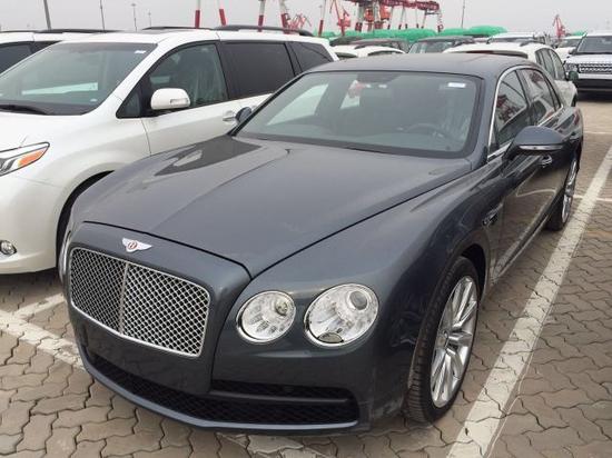 17款宾利飞驰V8S现车 四门轿跑优惠万家