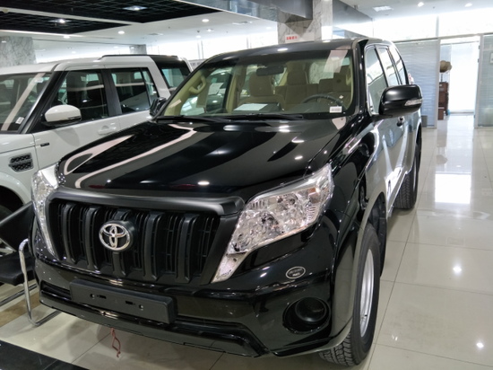 2017款丰田霸道2700 动力澎湃性能十足