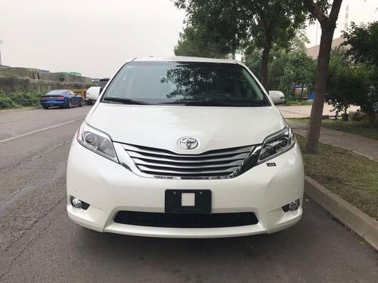 17款丰田塞纳3.5L 霸气商务现车最低价