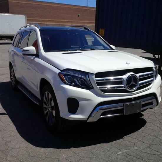 2017款奔驰GLS450降价 美观大气急速灵活