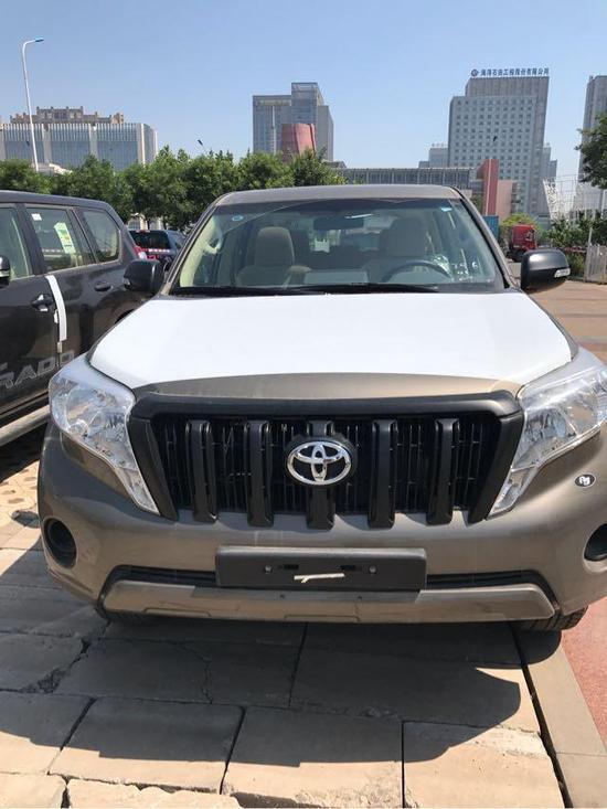 17款丰田霸道2700丐版底挂2.7L低配现车