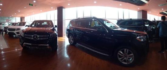 17奔驰GLS450精准报价给你一个选择理由