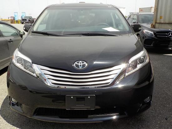 17款丰田塞纳报价 顶级商务港口落地价