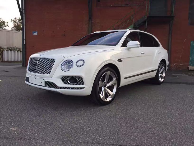 17宾利添越SUV6.0T 12缸天津港现车劲爆