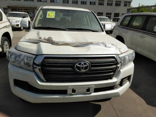 17款中东版酷路泽4000高性能低价格