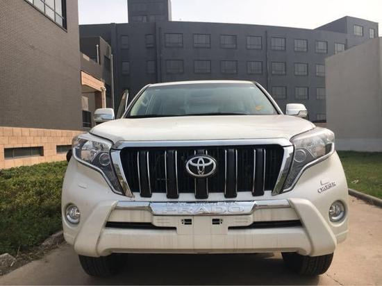 17丰田普拉多霸道2700 中东现车津港报价