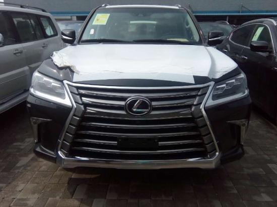 17款丰田凌志豪华SUV新款现车优惠报价