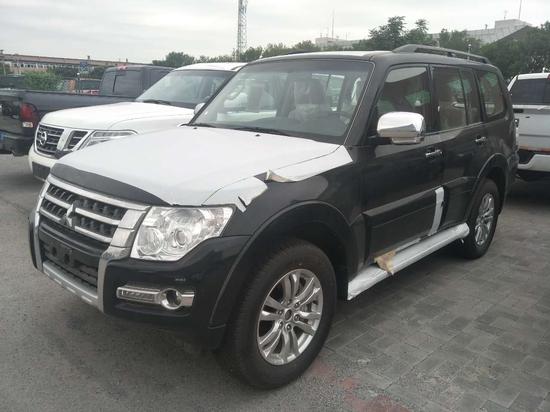 2017款三菱帕杰罗V97 五门越野最新报价