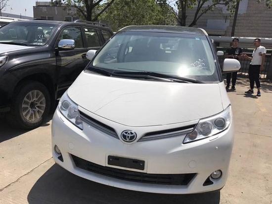 丰田普瑞维亚2.4大霸王领导时代驾驭未来