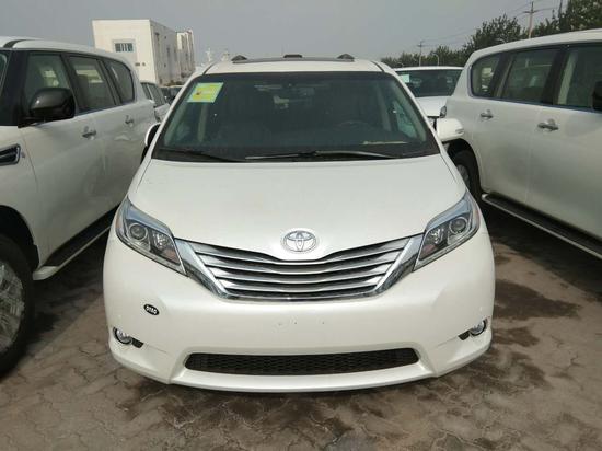 2017款丰田塞纳顶配 全国可分期