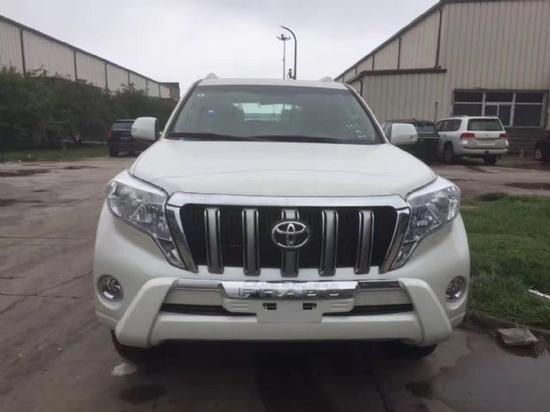 17款霸道2700现车充足颜色可选促销