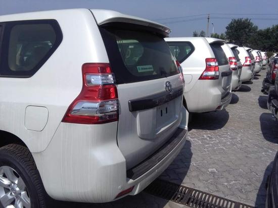 17款丰田霸道2700津港大批量现车处理