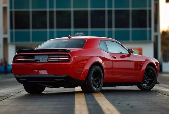 2018款道奇挑战者地狱恶魔超跑新款上市-新浪汽车