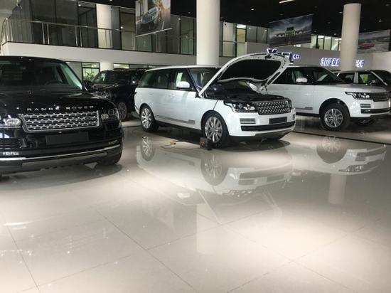 17款路虎揽胜行政 豪华SUV十月狂飙底价