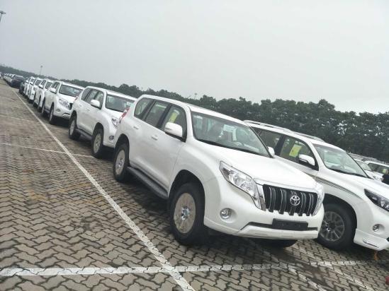 丰田霸道2700天津港店内现车全网优惠促