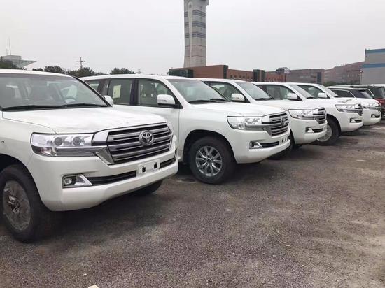 17款丰田酷路泽4000 天津港现车巅峰让利