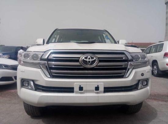 17款酷路泽4000GXR现车高配天津平行进口