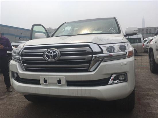 17款丰田兰德酷路泽4000 中东版越野现车