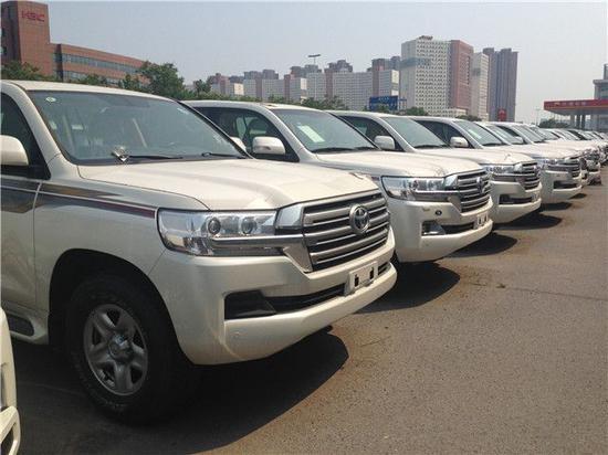17丰田酷路泽4000引领SUV界先锋之王现车