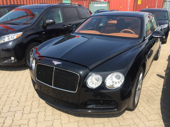 17款宾利飞驰V8S欧版店内优惠销售促销