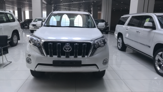 2017款丰田霸道2700 具有浓郁的都市风格