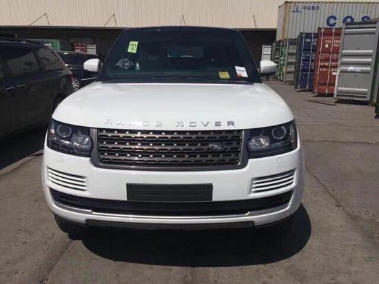 2017款路虎揽胜行政天津港强悍越野性能