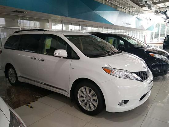 17款丰田塞纳四驱LE版本华荣改装版