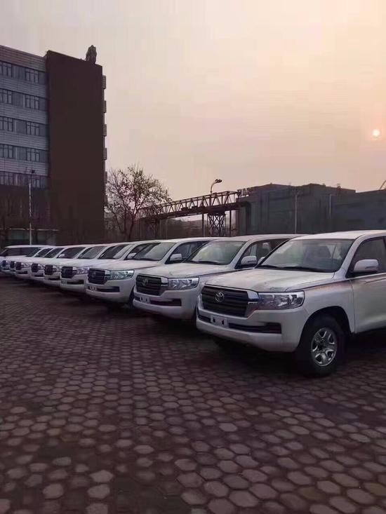 17款丰田酷路泽4000 丐版现车手续齐全