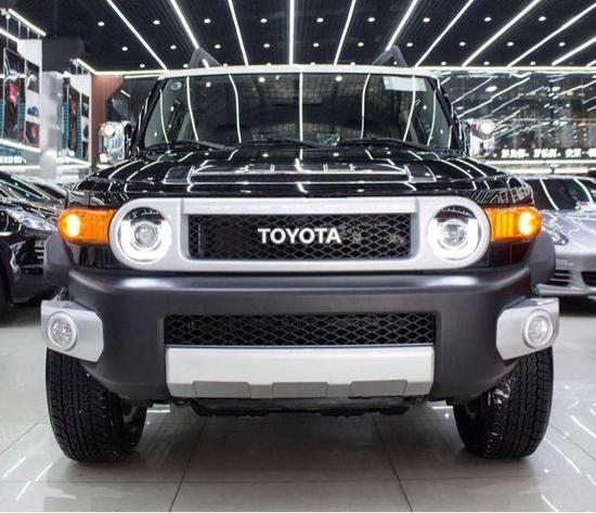 17款丰田FJ酷路泽强悍现车 打造越野新极