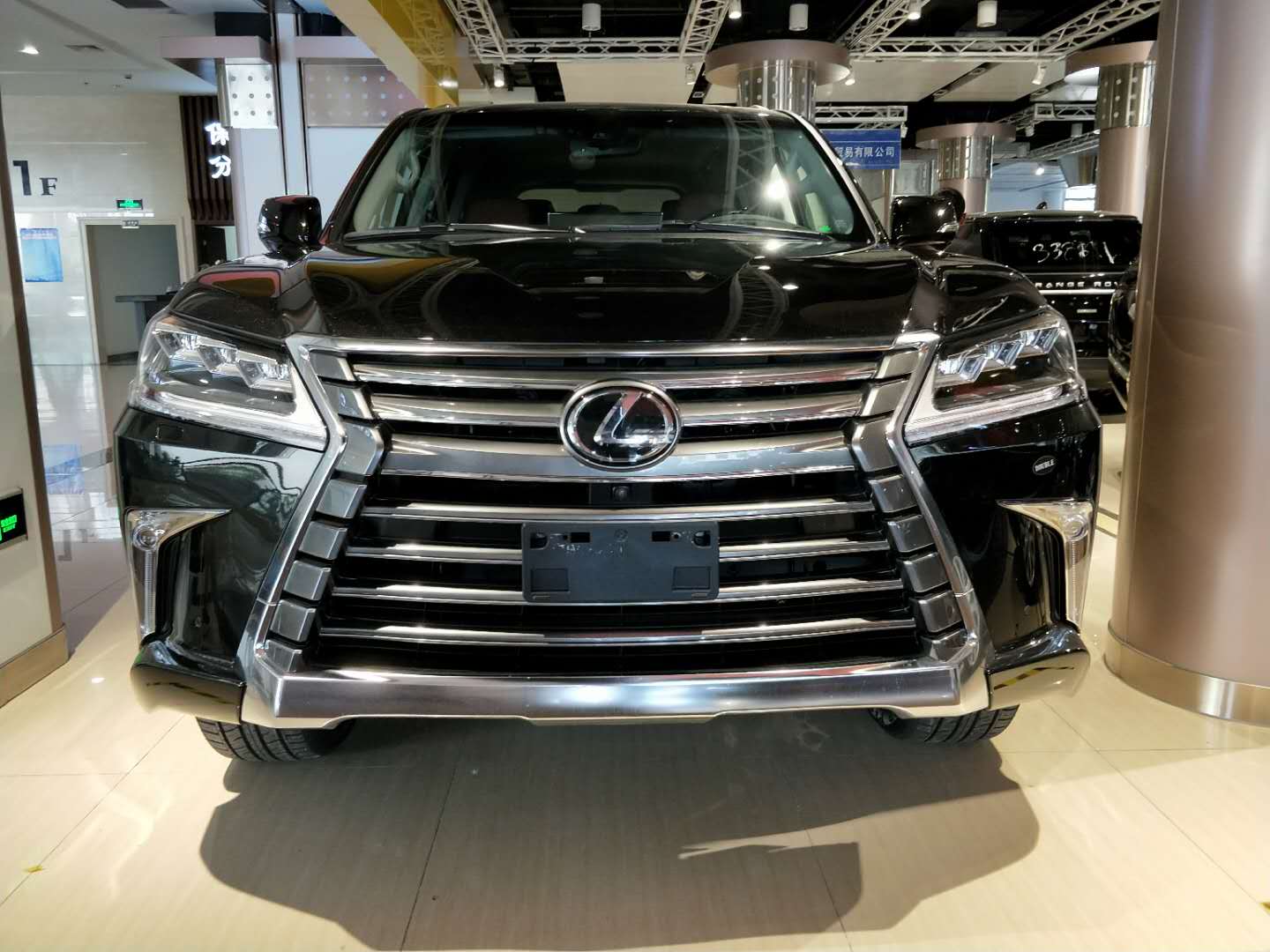 17款雷克萨斯LX570中东版五座价格多少钱