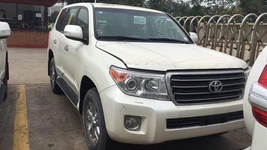 中东版丰田兰德酷路泽4500柴油国五排放