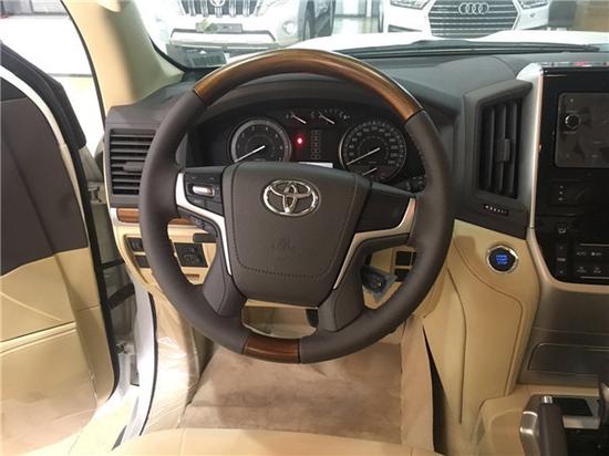 新款中东版丰田酷路泽4000最便宜的型号多少