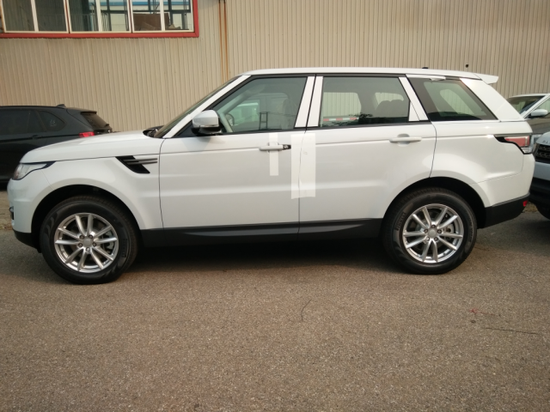 路虎揽胜运动版以洒脱气度 开拓自由