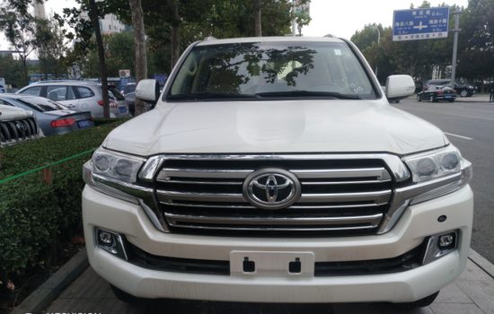 新款丰田兰德酷路泽5700中东版详情介绍