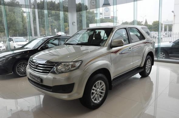 丰田奔跑者2700现车特卖 优惠巨献全国