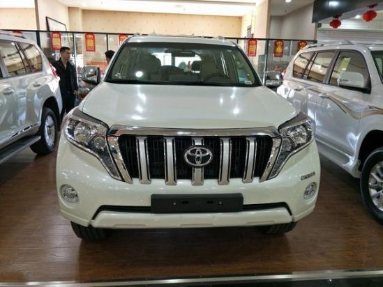 17款丰田霸道2700特价现车优惠 手续随车